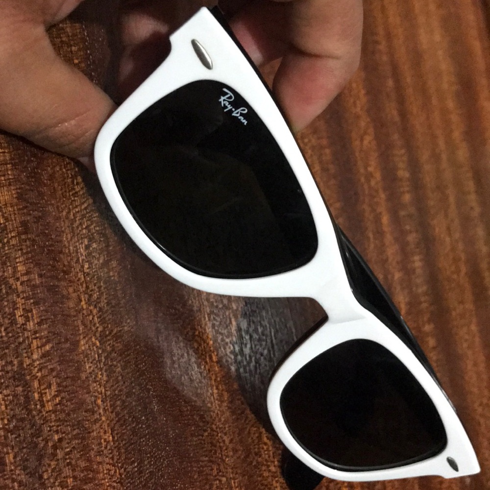 Ray ban sunglasses rarely used in perfect shape